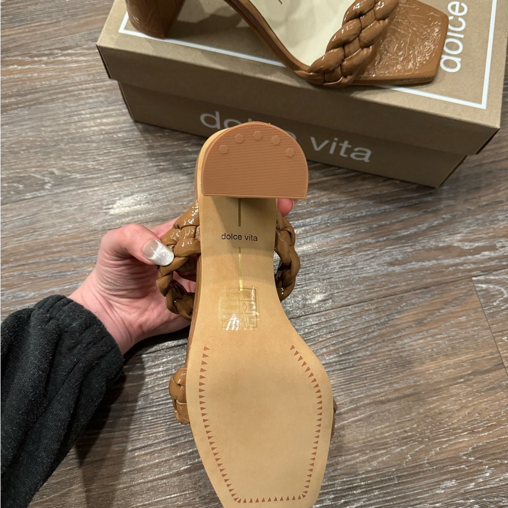 Dolce Vita braided sandal - Picture 8 of 8